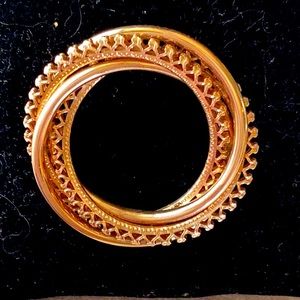 Winard Gold Brooch